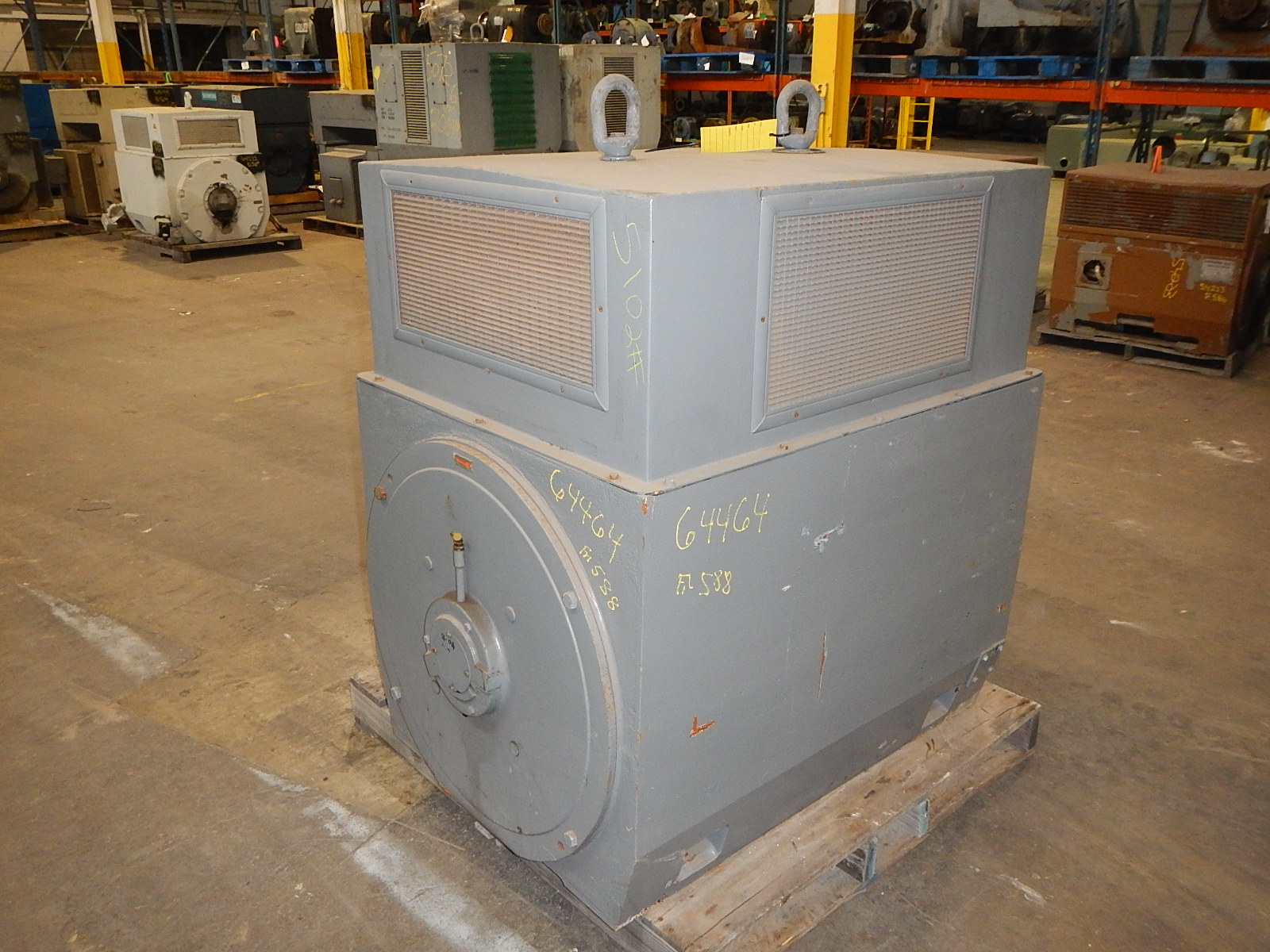 Siemens 700 HP 3600 RPM 588UDZ Squirrel Cage Motors 64464