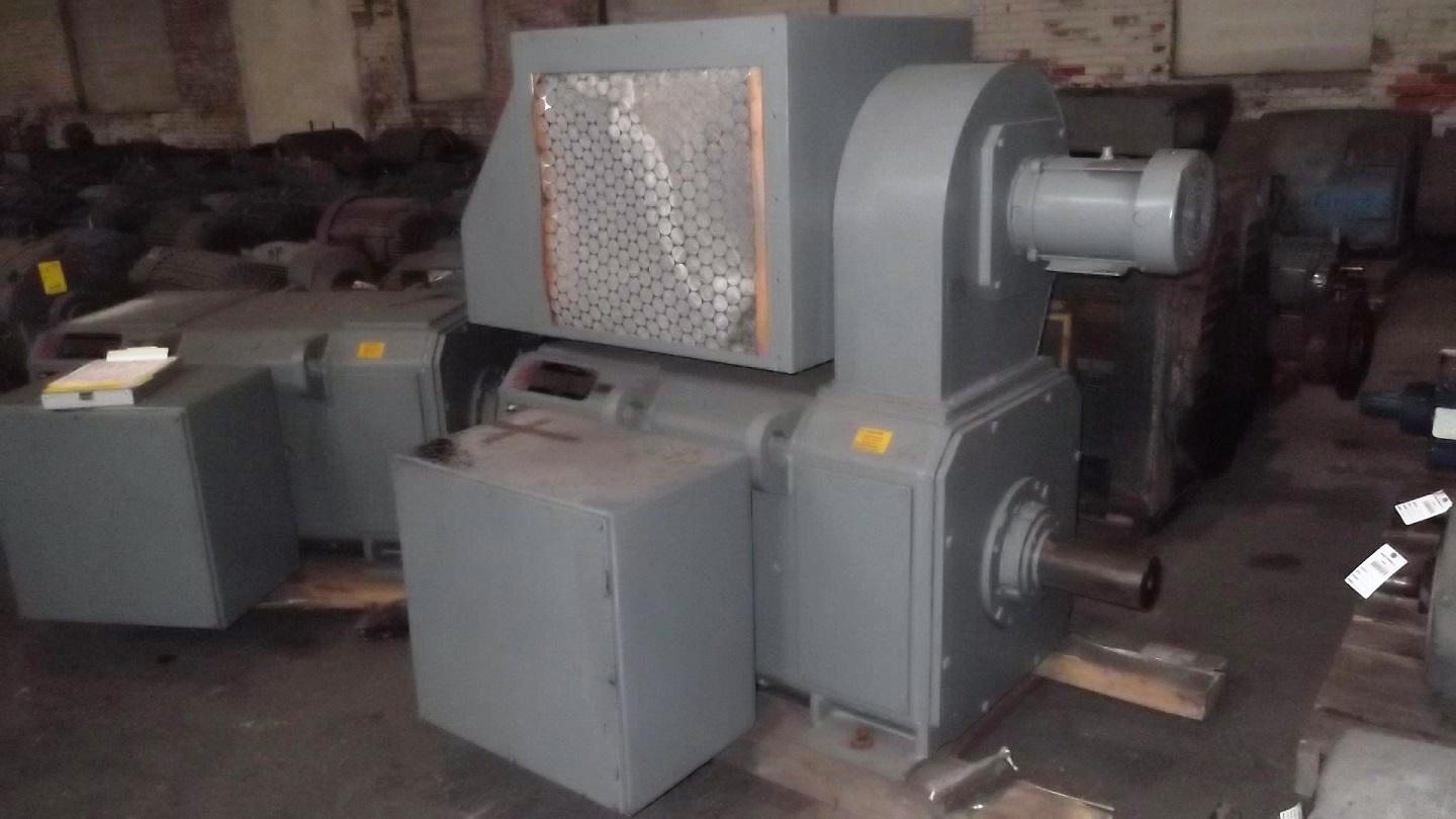 General Electric 100 HP 400/1600 RPM 6055 DC Motor