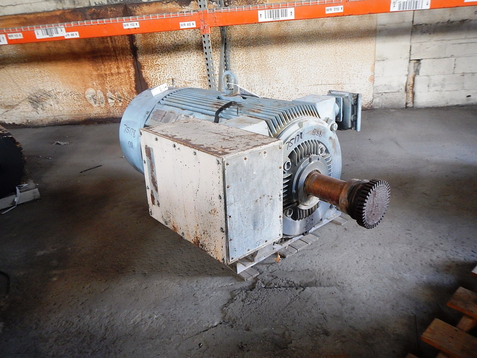 Siemens 600 HP 1800 RPM 588 Squirrel Cage Motors 75178