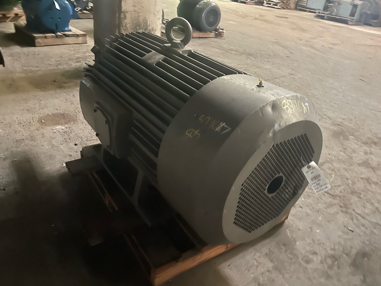 Toshiba 200 HP 900 RPM 587UZ Squirrel Cage Motors 87407