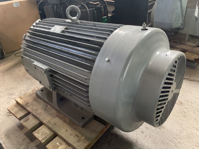 Toshiba 200 HP 3600 RPM 447TSC Squirrel Cage Motors 91684