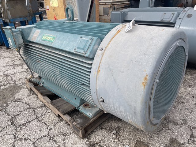 Siemens 700 HP 3600 RPM 5810S Squirrel Cage Motors 91731