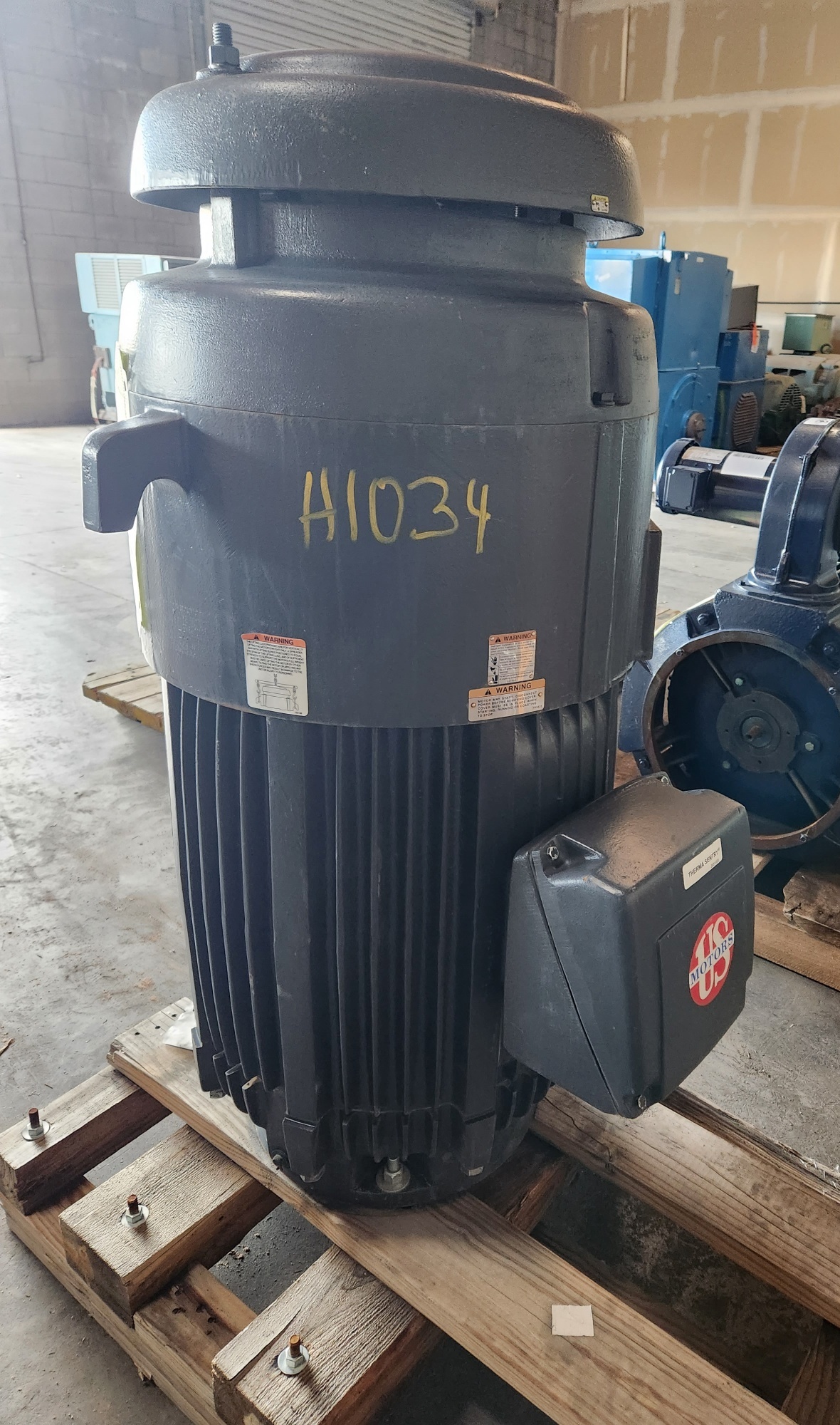 US Electric 200 HP 1785 RPM 447TP Vertical Motor