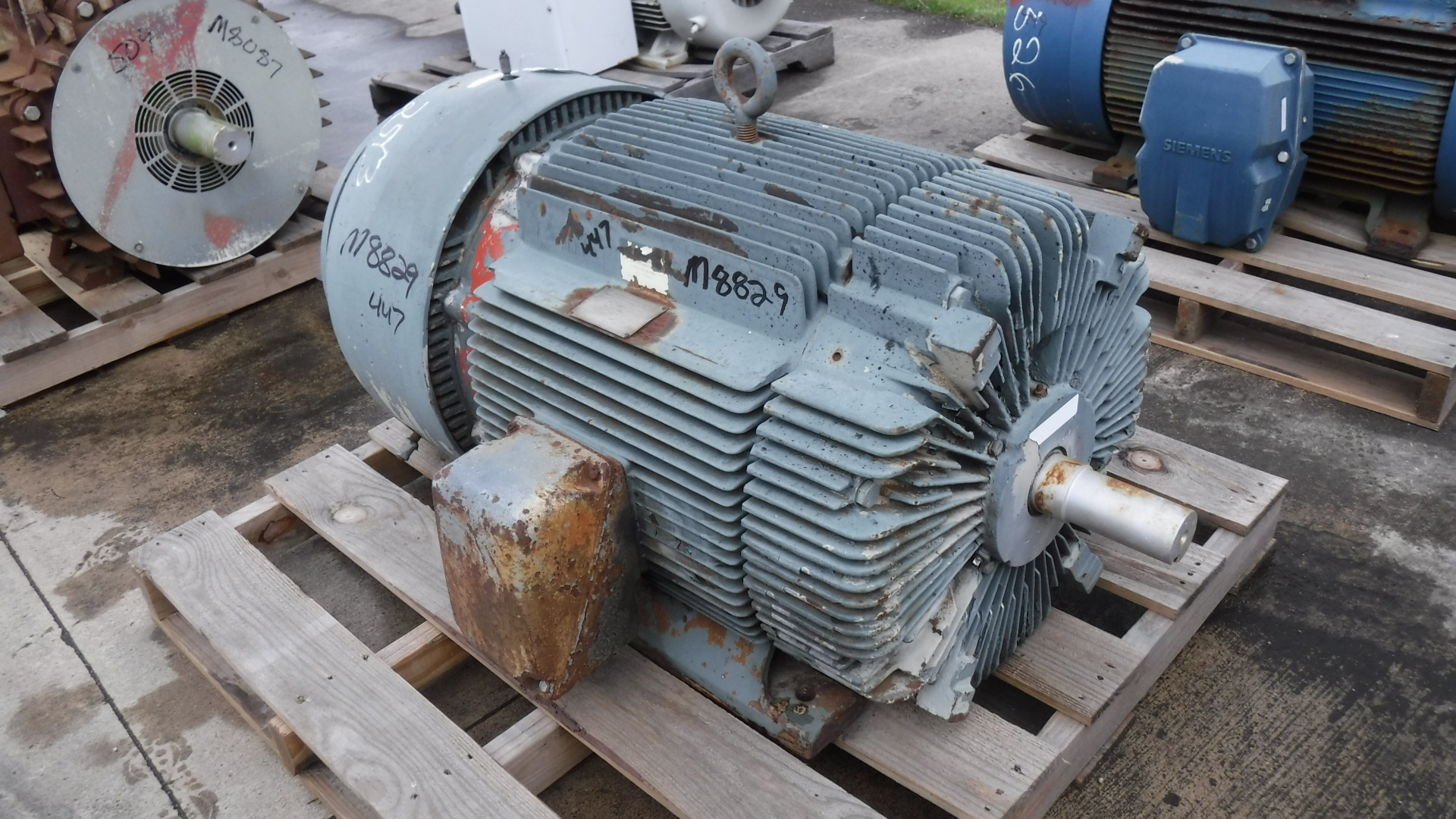 General Electric 250 HP 3600 RPM 447TS Squirrel Cage Motors M8829